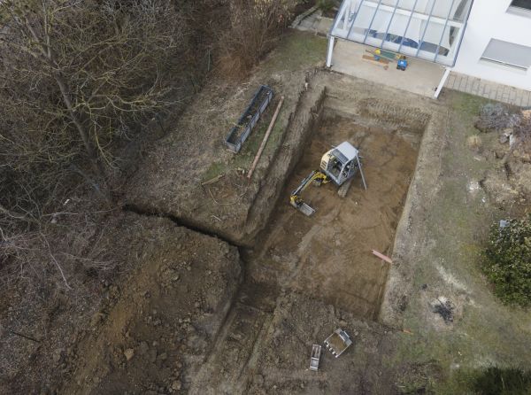 Cost of Pool Land Clearing in Santa Ana